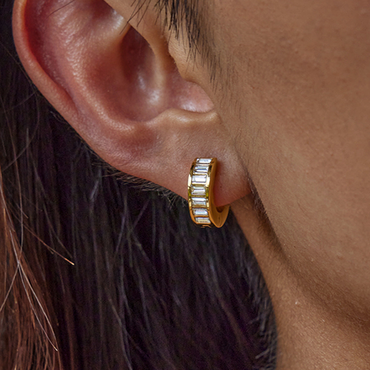 Mini créoles acier inoxydable et zircon régulier