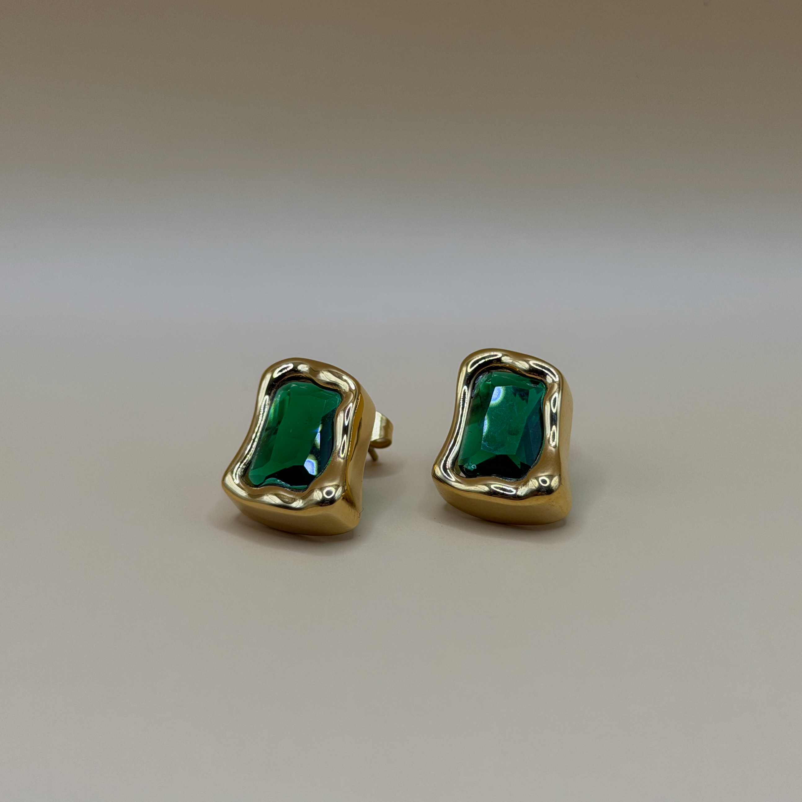 Boucles en acier inoxydable et zircon 