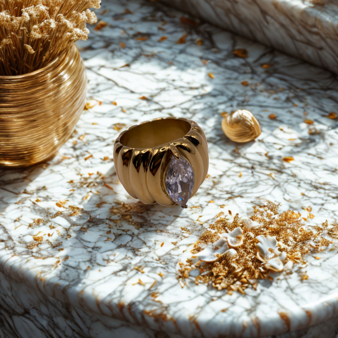 Bague classe acier inoxydable avec zircon brillant