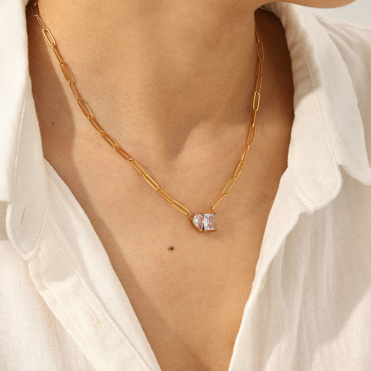 Collier acier inoxydable et pendentif zircon brillant